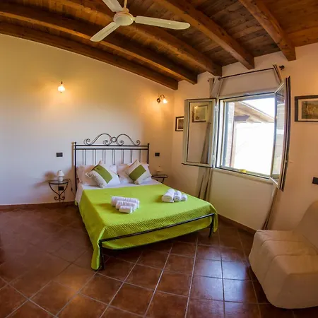 Villa Con Piscina Casale Di Gio Nel Golfo Di Castellammare *