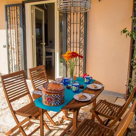 Villa Con Piscina Casale Di Gio Nel Golfo Di Castellammare *